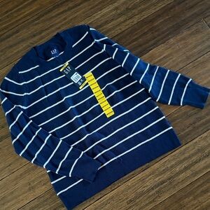 GAP Women's Navy and White Striped Crewneck Sweater